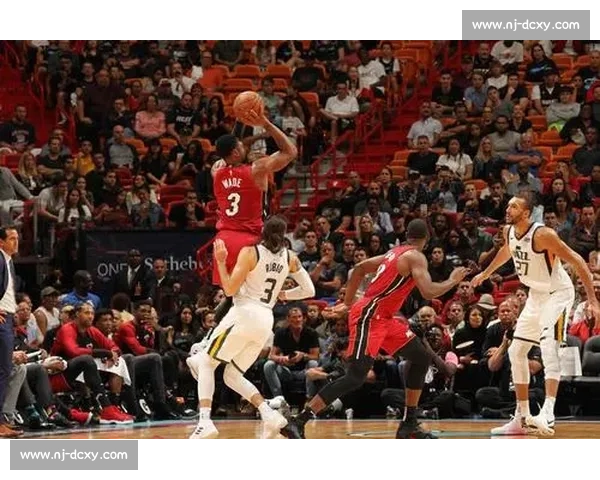 热火对阵爵士强强对话攻防博弈引爆赛场看点焦点之战球星碰撞走势解析